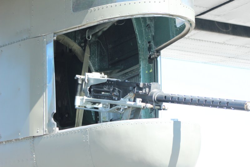 b24an2492729.jpg