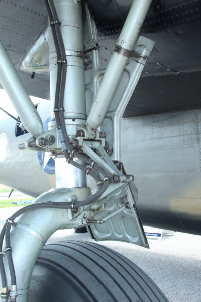 b24an2492738.jpg