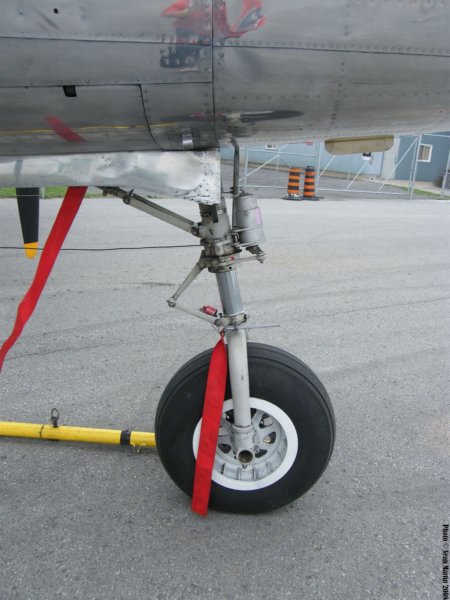 b25n2749313.jpg
