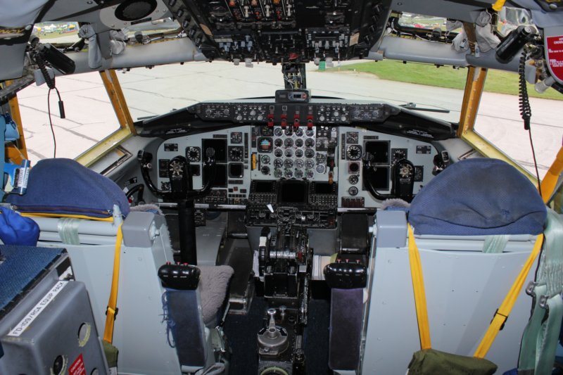 kc135571436.jpg