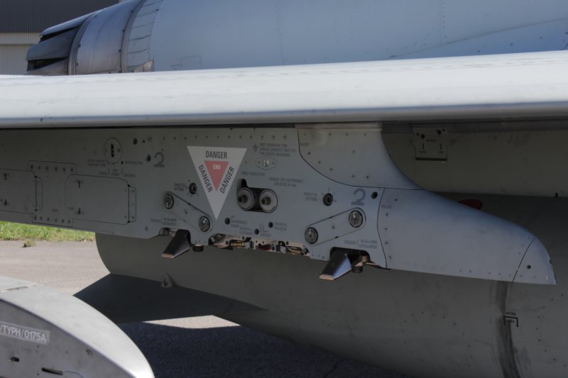 eurofighter15.jpg