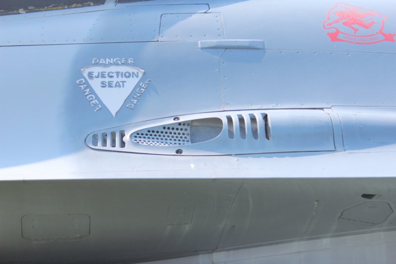 f167805913.jpg