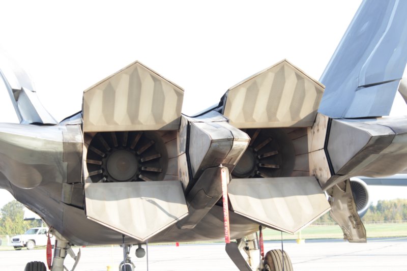 f228.jpg