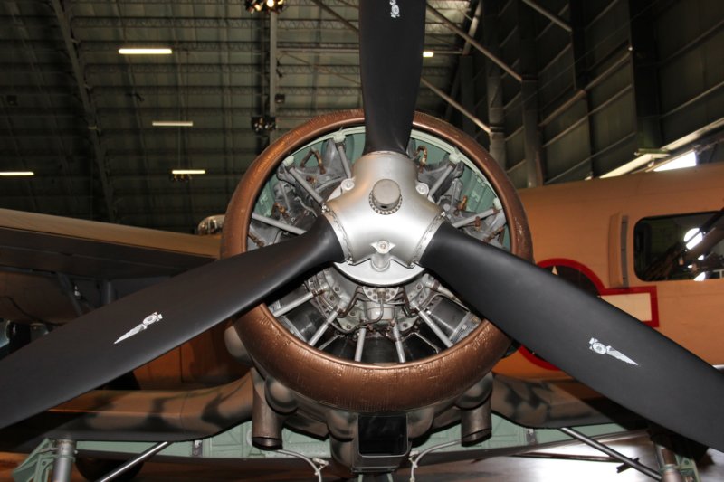 mc200mm81488.jpg