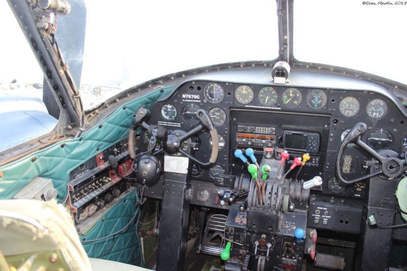 pv2n7670c4.jpg