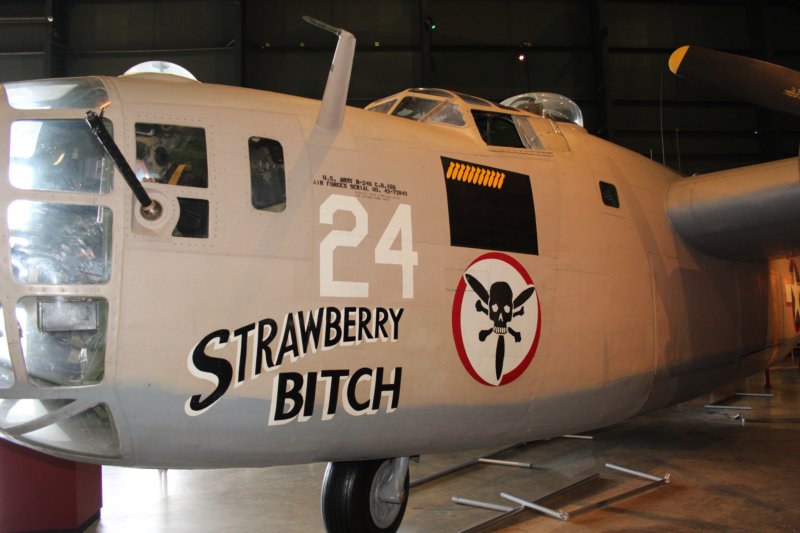 b2442728438.jpg