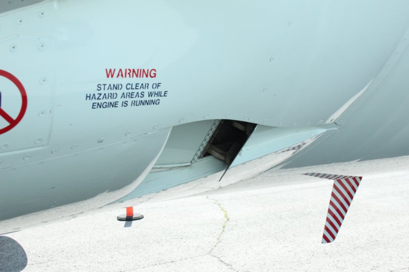 b737cgicn24.jpg