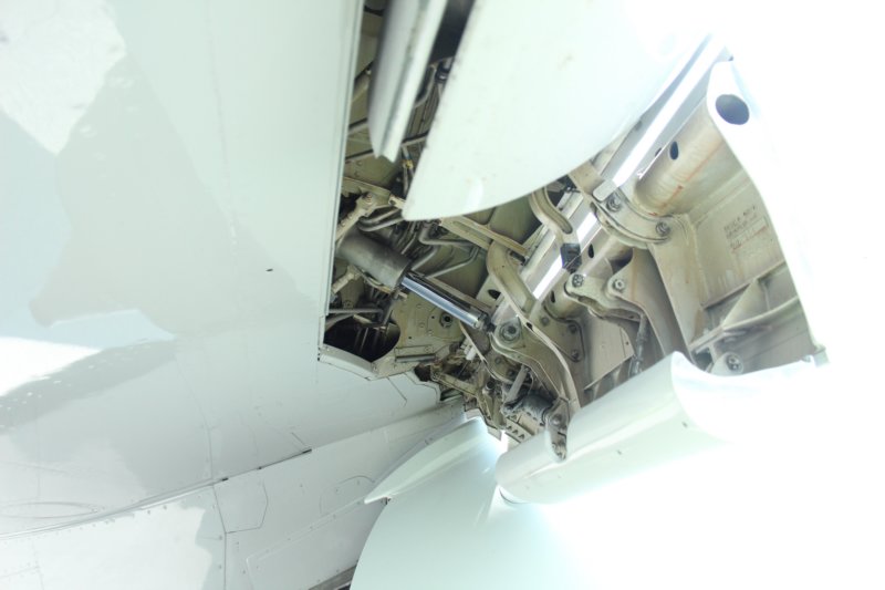 b737cgicn43.jpg