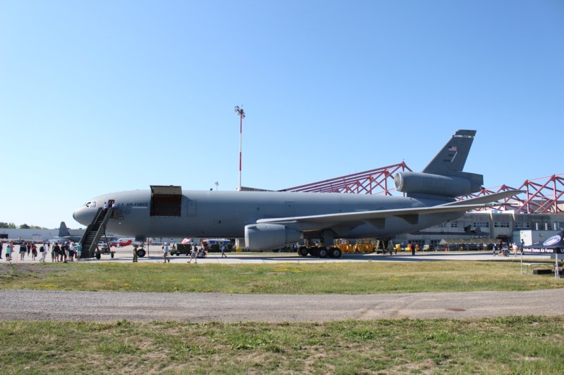 kc107919467.jpg