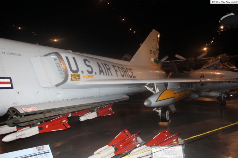 f106580787.jpg