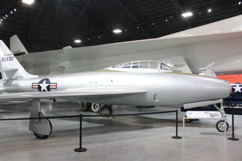 yrf84f4924303.jpg