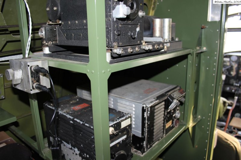 pv2n7670c7.jpg