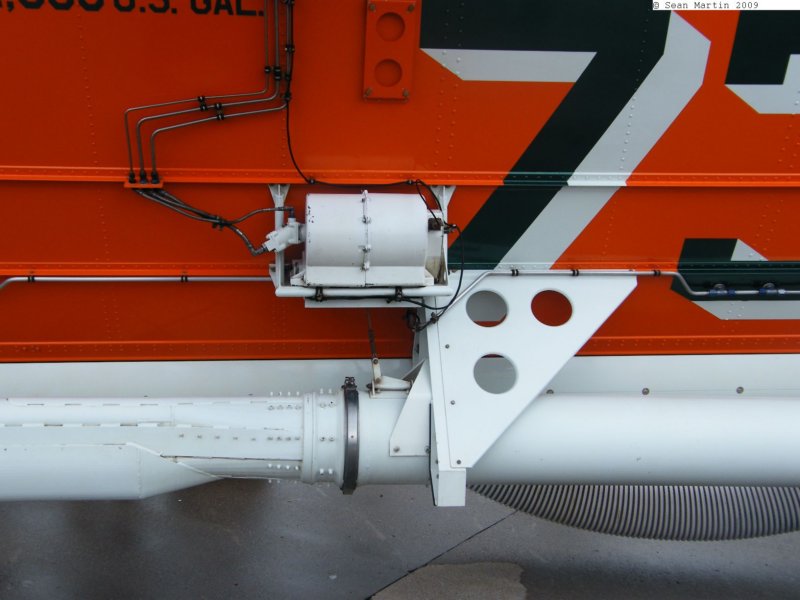 s64n179ac12.jpg